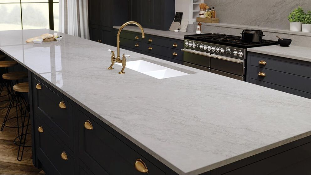 Classic Quartz Stone Solid Surface Kitchen Worktop Counter